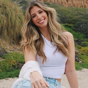 Meet your Posher, Debroah